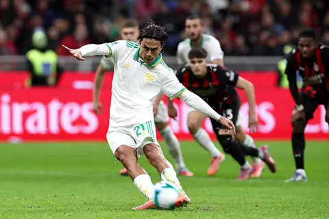 لم يفشل مع روما من قبل.. ديبالا يهدر ركلة جزاء لأول مرة منذ 4 سنوات